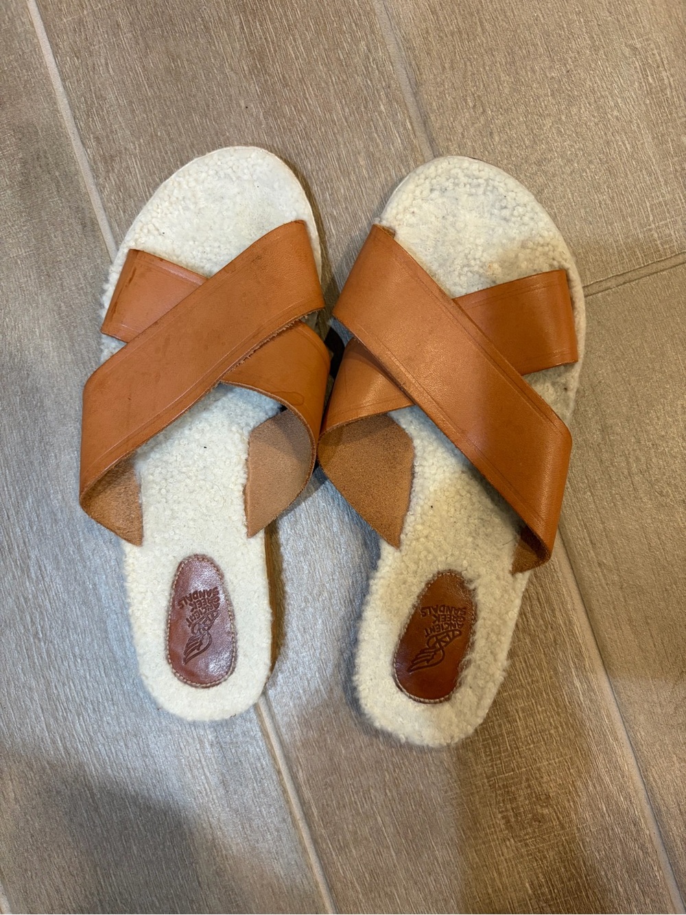 Ancient Greek Sandals. Tan Cross-Strap Shearling Slide Sandals. Size 39